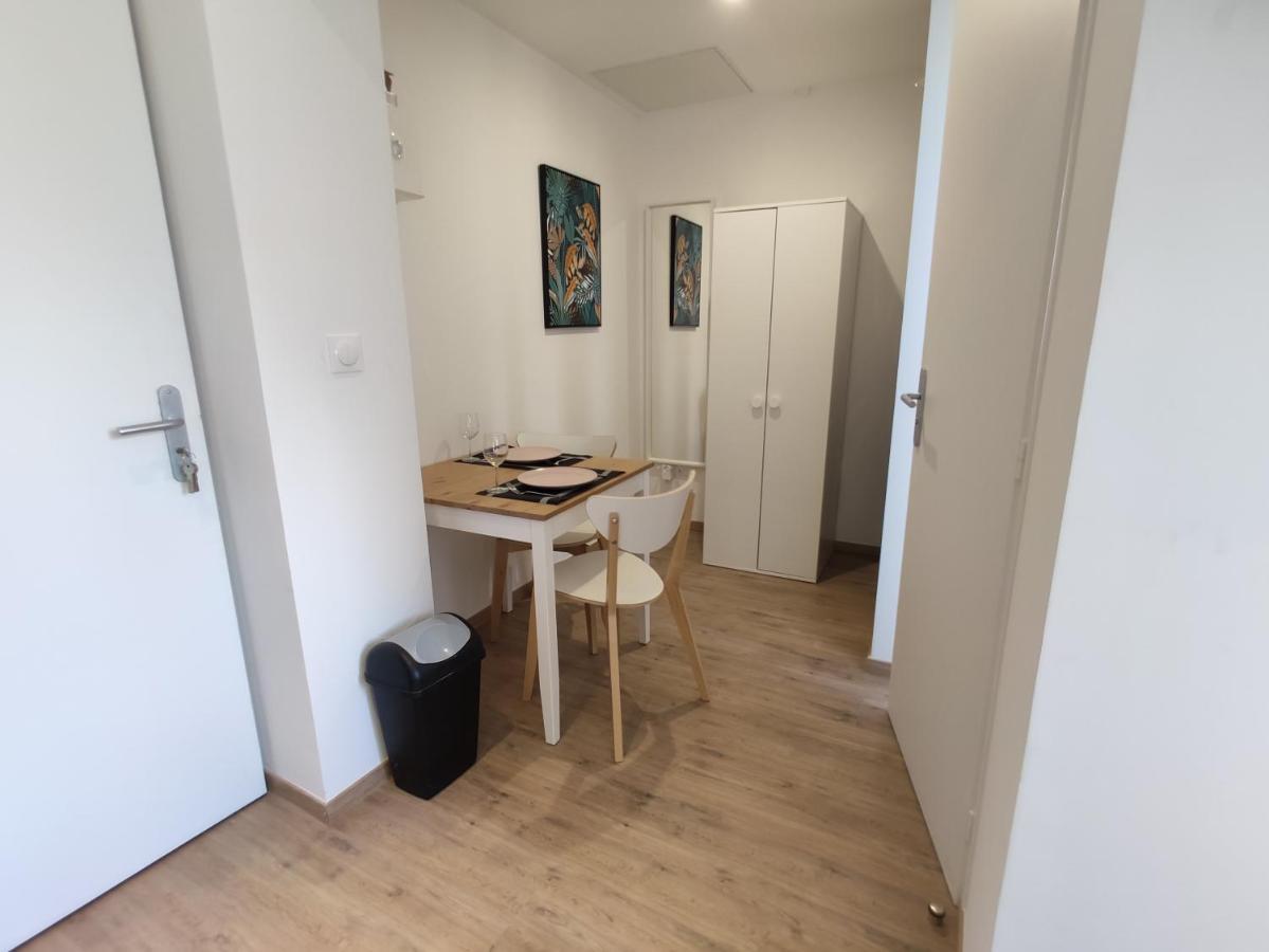 Residence Jehan Froissart Valenciennes Exterior photo